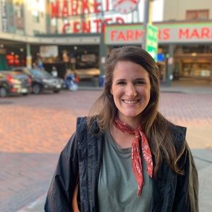 Meet your Posher, Emily